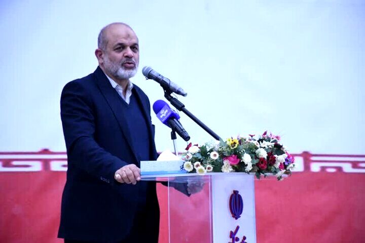 وزیر کشور به عراق رفت