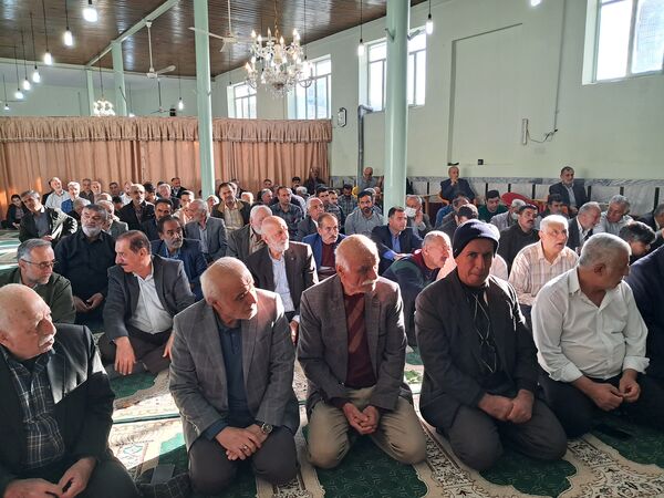 اقامه نماز عید سعید فطر در مسجد جامع جمنان قائمشهر