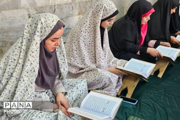 محفل نور در دبستان هدی شهر قدس