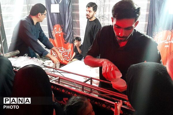 شور و شعور حسینی در شب‌های محرمِ حسن‌آباد فشافویه