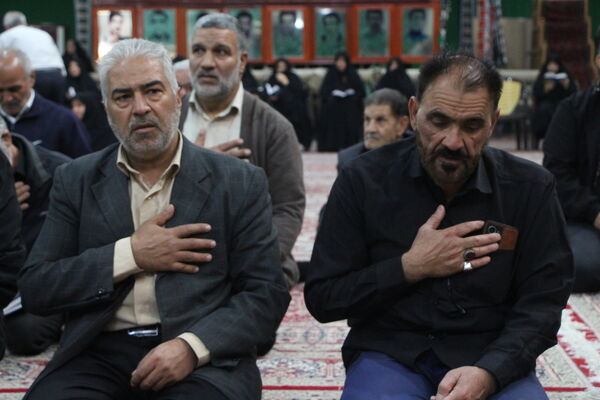 اقامه نماز باران در حسنیه محمود‌آباد یزد