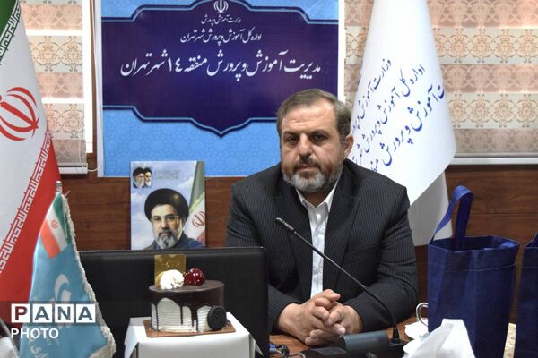 تجلیل از خبرنگاران فعال پانا در منطقه ۱۴؛ گام تازه برای توسعه آموزش‌های تخصصی رسانه‌ای دانش‌آموزان