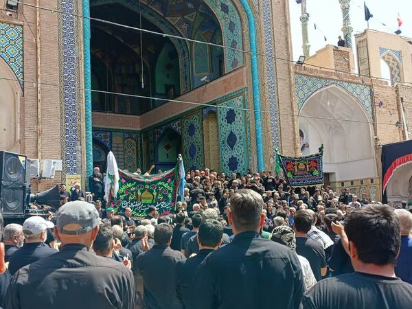 مراسم اربعین حسینی در کربلای ایران؛ باحضور پرشور زائران از سراسر کشور تا حرم مطهر حضرت سلطانعلی (ع)