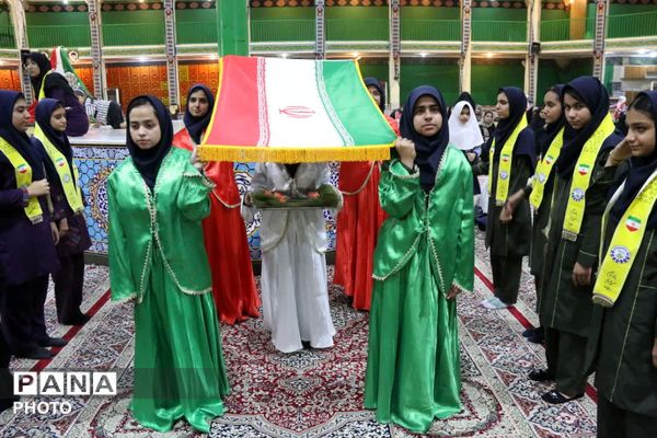 تجلی همدلی و شور میهن‌دوستی در دومین همایش «وطن‌یار»