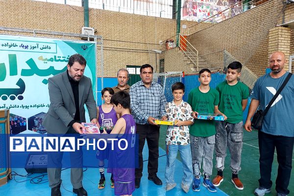 اختتامیه طرح‌ "میدان پویا" در کهریزک 