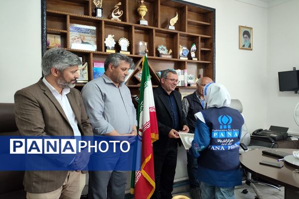 تجلیل از اصحاب رسانه و دانش آموز خبرنگاران فعال پانا در شهرستان خلخال