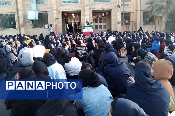 جشن روز دانش‌آموز در مدارس ناحیه ۳ شیراز