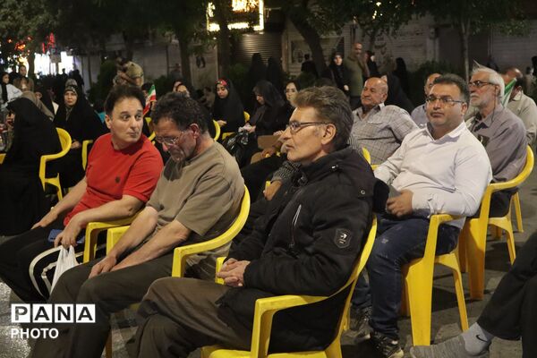 حرف‌های دل در شب‌های بیداری؛ کافه گفت‌وگوی نسلِ مقاومت در نیشابور
