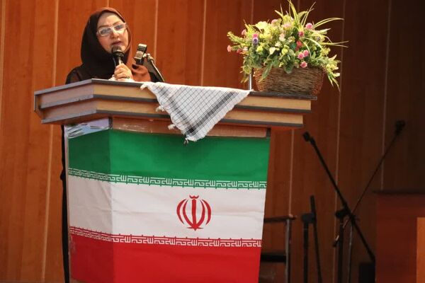 تجمع دانش‌آموزان آموزشگاه‌های شمال غرب شیراز در روز دانش‌آموز