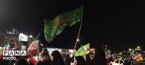 تجمعات مردمی و رژهٔ ماشینی در میدان شریعتی مشهد