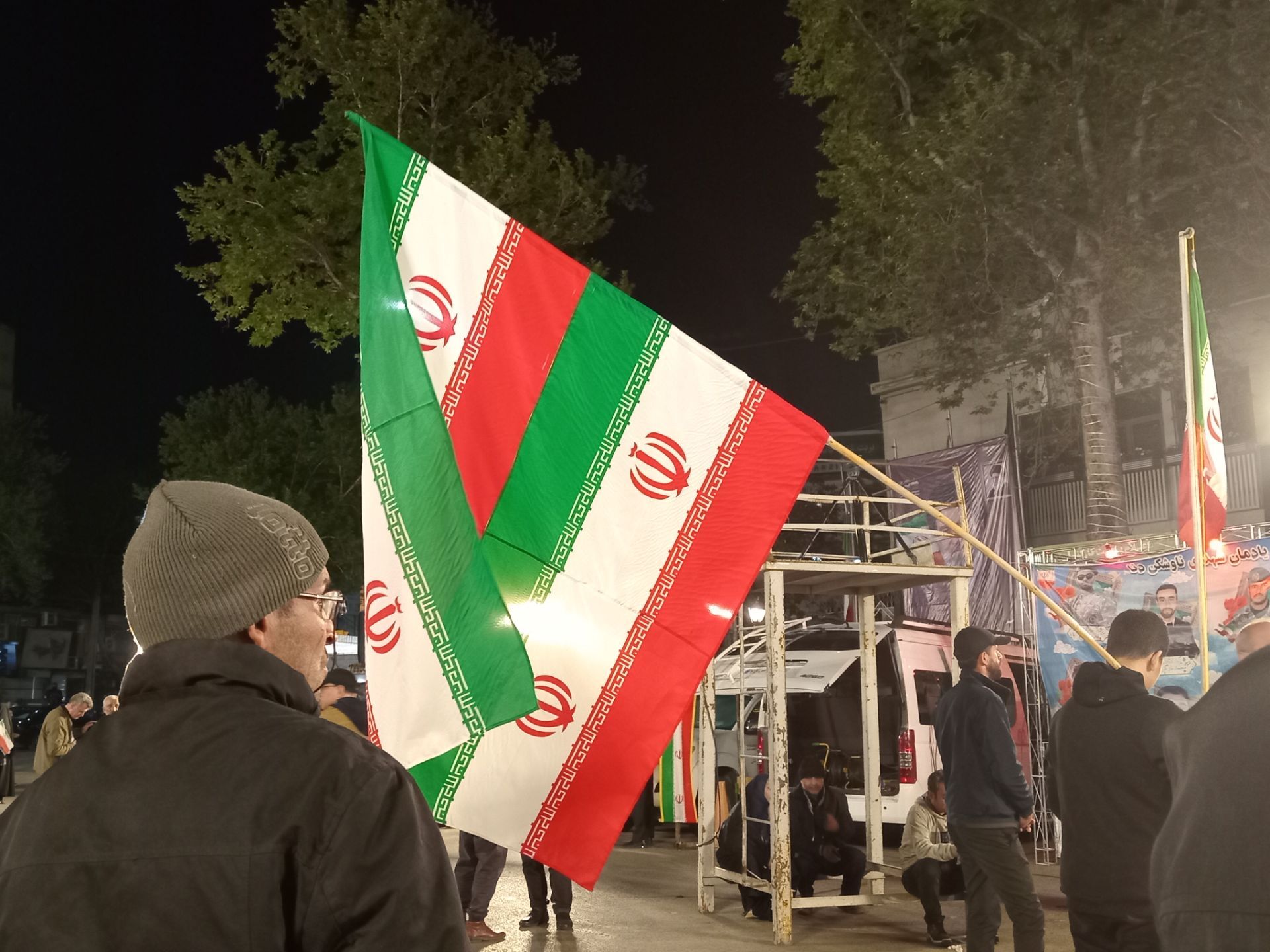 مردم  میدان مقاومت را خالی نکردند