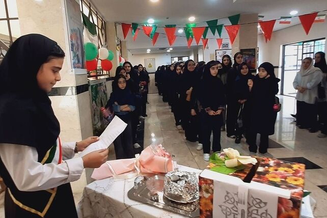 دبیرستان دخترانه شهدای فراجا، میزبان جشن جوانه‌ها