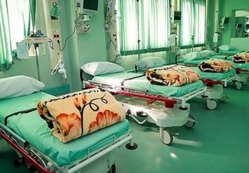 همه مصدومان حادثه واژگونی اتوبوس دانش‌آموزان کرمانی از بیمارستان ترخیص شدند