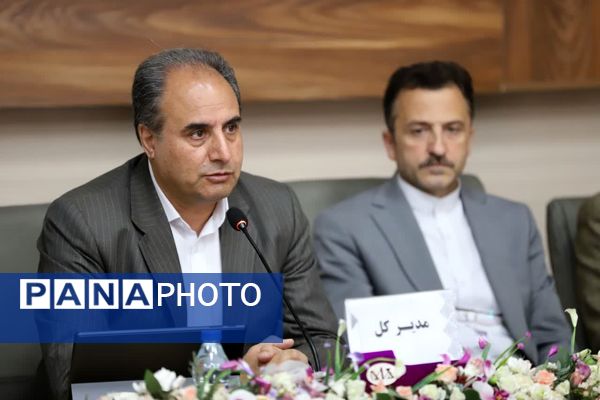 اجلاس مشترک مدیران و روسای نواحی و مناطق و شورای معاونان اداره‌کل آموزش و پرورش آذربایجان شرقی