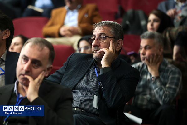  همایش همدلی برای ایران ماهر 