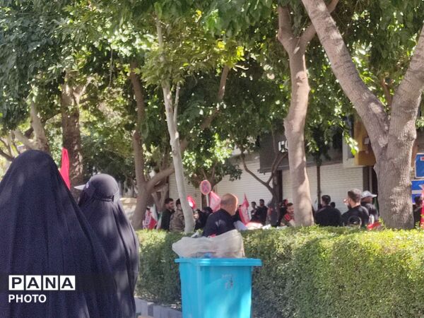 حضور پرشور ملت عظیم الشأن ایران در مراسم وداع با پیکر رهبر شهید