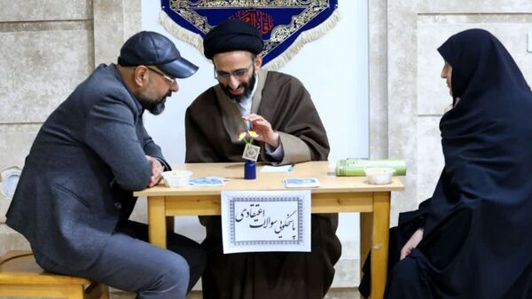 جشن بزرگ ۱۰۰ هزار نفری عاشقان حضرت مهدی(عج) در خیابان انتظار مشهدالرضا(ع)