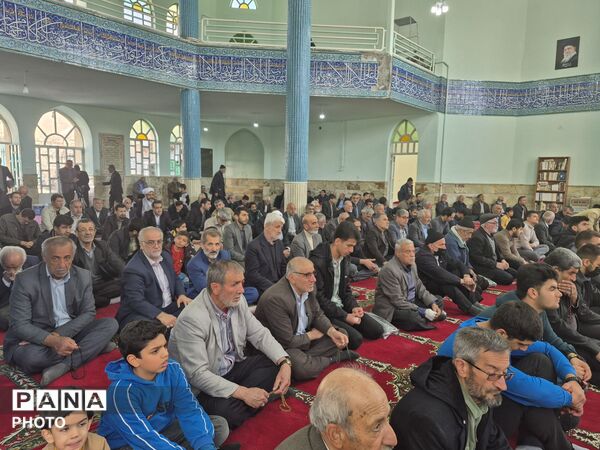برگزاری اولین نماز جمعه فارسان در ماه رمضان 