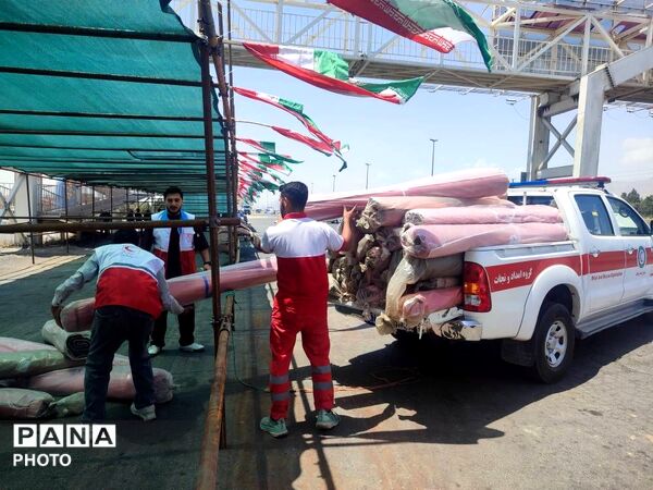 خدمت بی‌وقفه امدادگران هلال‌احمر به زائران