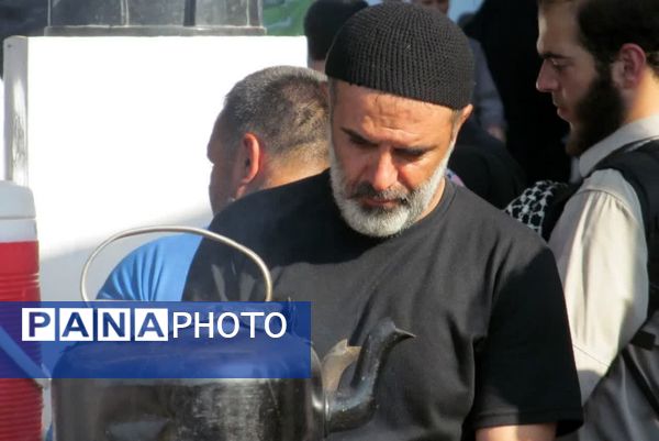 ازدحام پرشور زائران از شهرستان بیضا در کربلا معلی