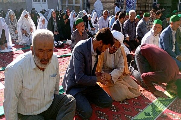 نماز عید سعید قربان در مسجد جامع شهر بار نیشابور
