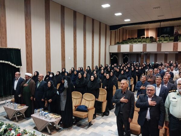 آیین بزرگداشت مقام معلم در شهرستان ابهر با حضور مسئولان استانی و شهرستانی