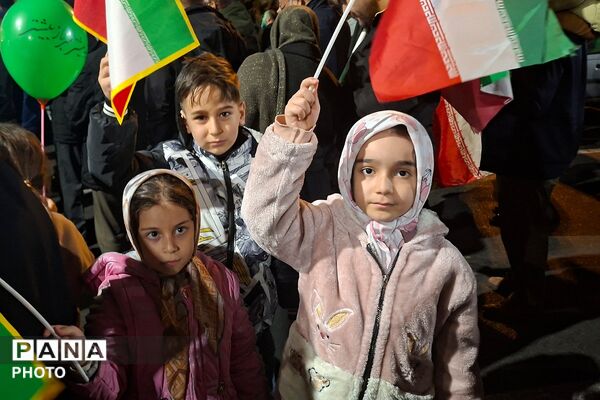 سی شب کنار هم در تجمعات خونخواهی رهبر شهید