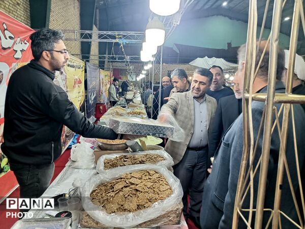 جلوه‌هایی از مراسم افتتاح نمایشگاه بهاره شهر جعفریه