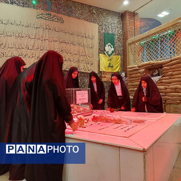 زیارت شهدای گمنام به نیابت از شهید سلیمانی