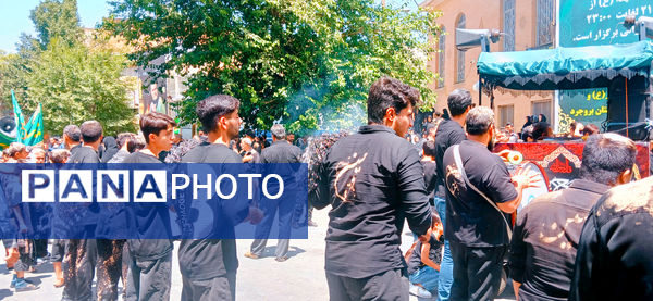 حماسه‌ای دیگر در بروجرد؛ حضور پرشور مردم در اجتماع عظیم عاشورایی