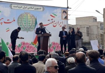 راهپیمایی یوم‌الله ۲۲ بهمن در شهرستان گرمسار