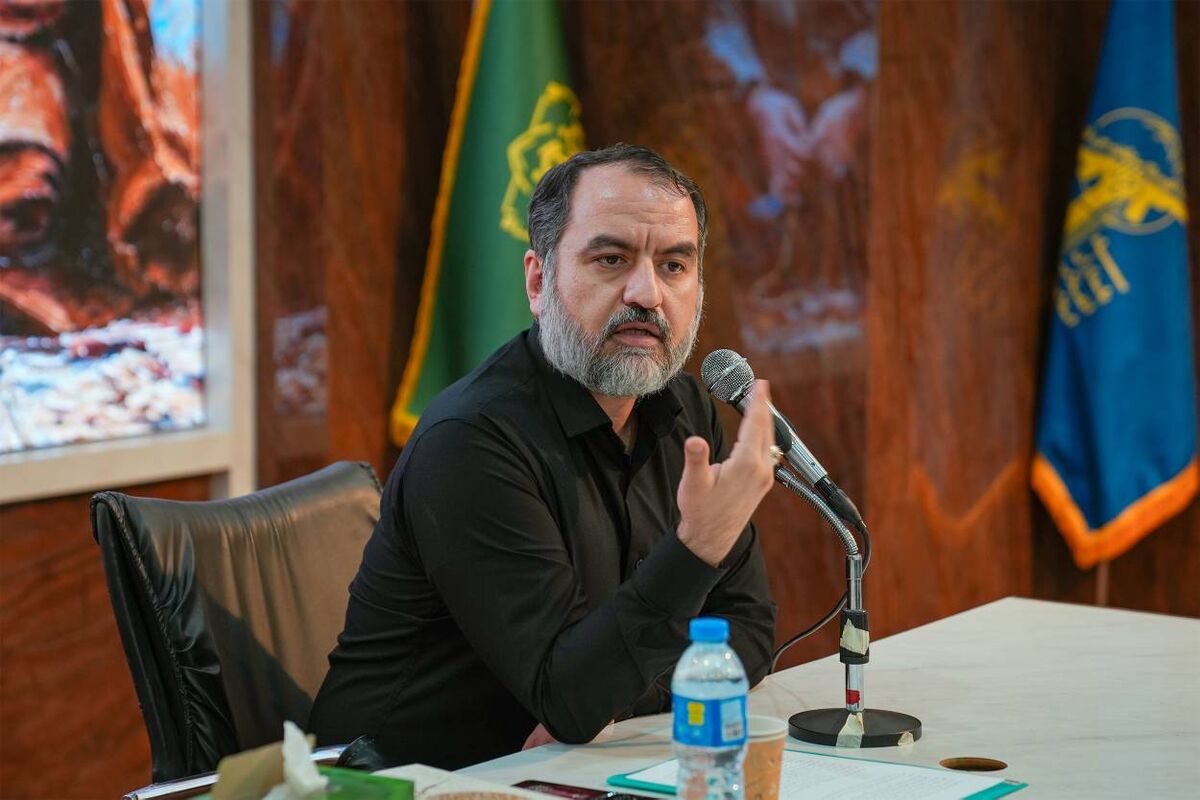 معلم تراز انقلاب باید «مطهری‌وار» در میدان مسائل جامعه حضور داشته باشد