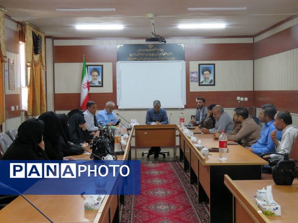 بازدید مسئولان اداره آموزش و پرورش خلیل‌آباد از پروژه‌های مهر 