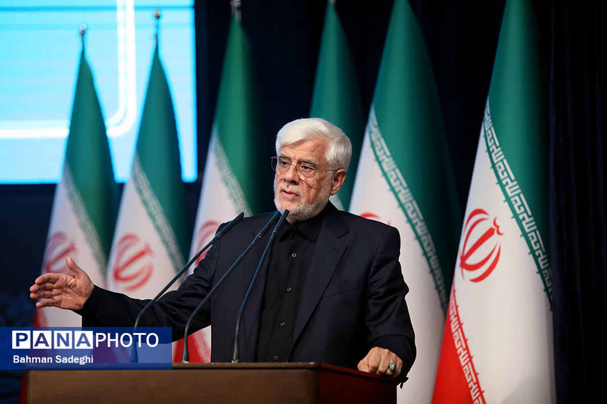 عارف: فرهنگ ایرانی همواره با صلح عجین بوده است