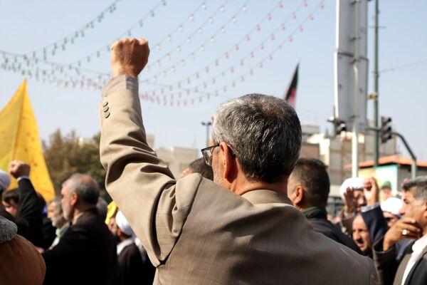 مراسم باشکوه تشیع شهید سردار نیلفروشان در مشهد مقدس 