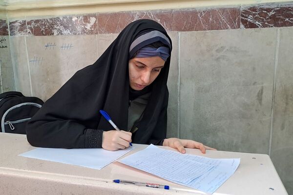  مسابقات قرآن و عترت دانش‌آموزی با حضور پرشور آینده‌سازان