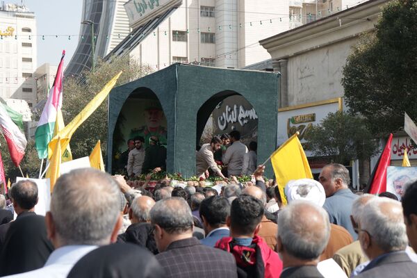 مراسم باشکوه تشیع شهید سردار نیلفروشان در مشهد مقدس 