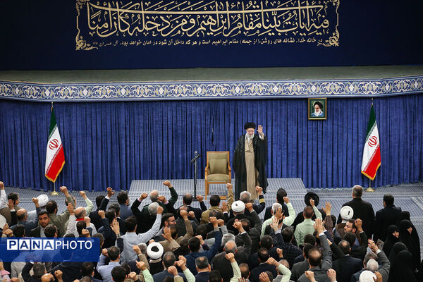 دیدار مسئولان و کارگزاران حج با رهبر انقلاب اسلامی