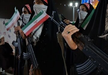بزرگداشت روز دختر در زارچ 