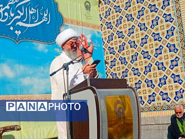 نماز عید فطر ۱۰ هزار نفری در کاشمر 