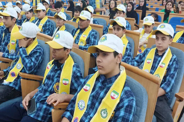 زنگ مقاومت در  دبیرستان غیر دولتی پسرانه پیشتازان (متوسطه اول) شهر جم