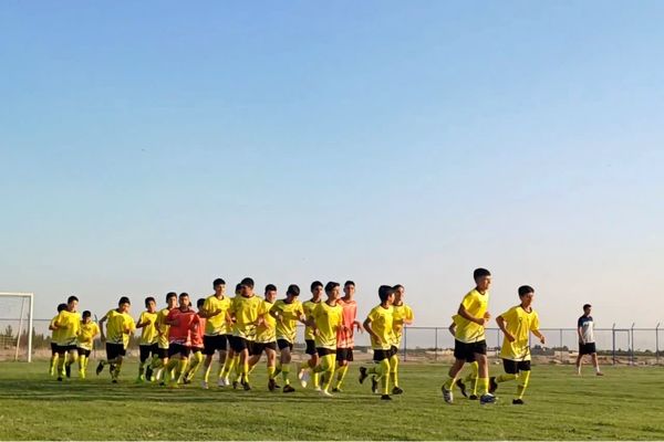 راه اندازی مدرسه فوتبال پسران باشگاه پر سیمرغ شهر حبیب آباد