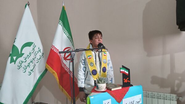 افتتاح کتابخانه سیار روستایی شماره۲ نیشابور باحضورپیشتازان سازمان دانش آموزی درمراسم