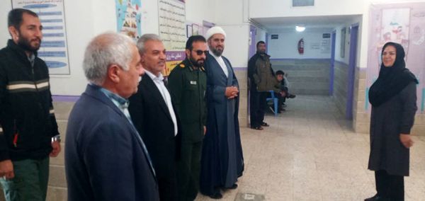 تقدیر امام جمعه سملقان از پرستاران شهر قاضی و شهر آوا 