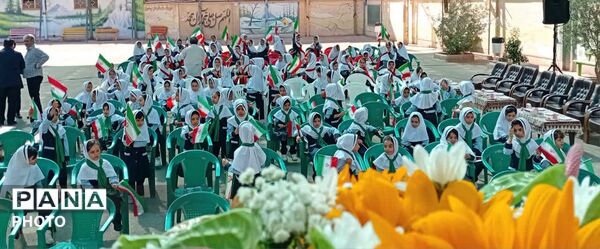آیین طرح استانی «جشن شکوفه‌ها» که در دبستان دخترانه مهندس معصومی ناحیه ۴