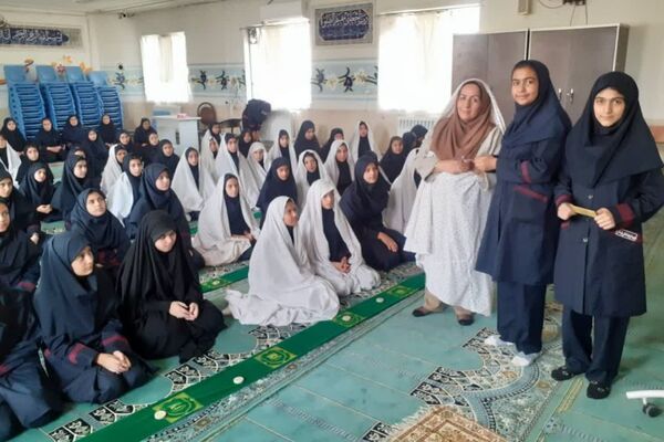 نماز در آموزشگاه فرشتگان، کلید خوش شانسی روزانه