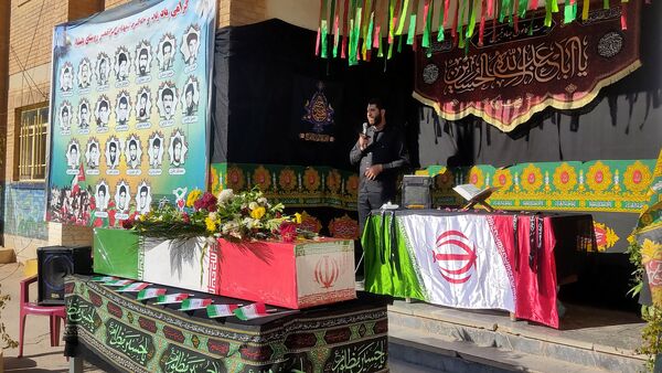 پرستو بی‌نام  در آشیانه شهر دستنا 