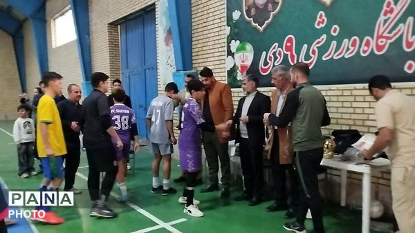 مسابقات مینی والیبال پسران ساوجبلاغ