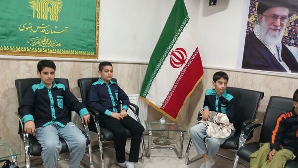 تقدیر از دانش‌آموزان دبستان سعادت بابت حضور فعال در نماز جمعه محمدشهر کرج