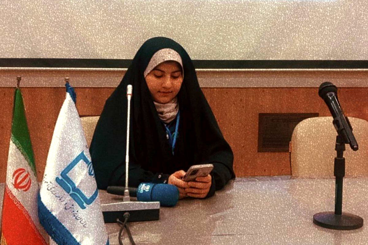پانا؛ آتشگاه قلم‌های روشنگر